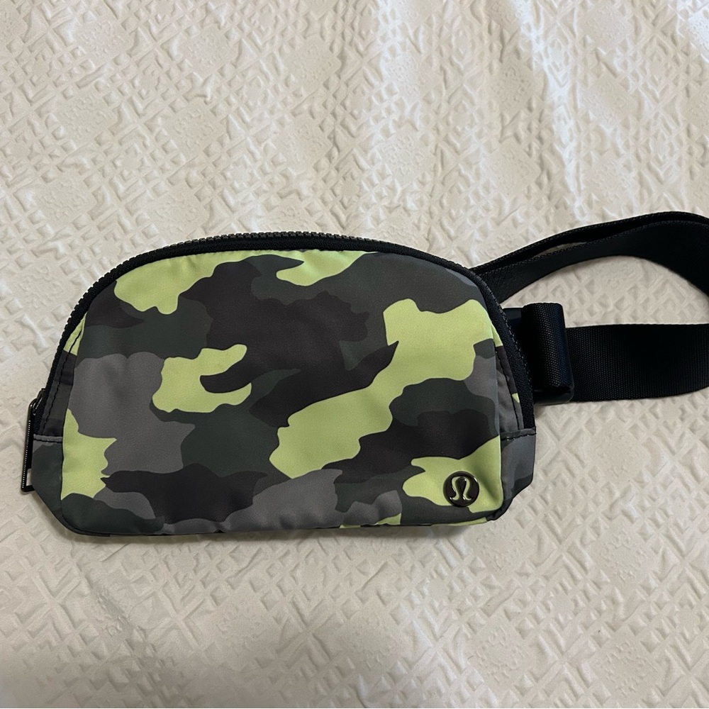 lululemon athletica Camo Black and Green Belt Bag